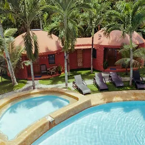 Resort Chocolate Hills, Panglao-stad